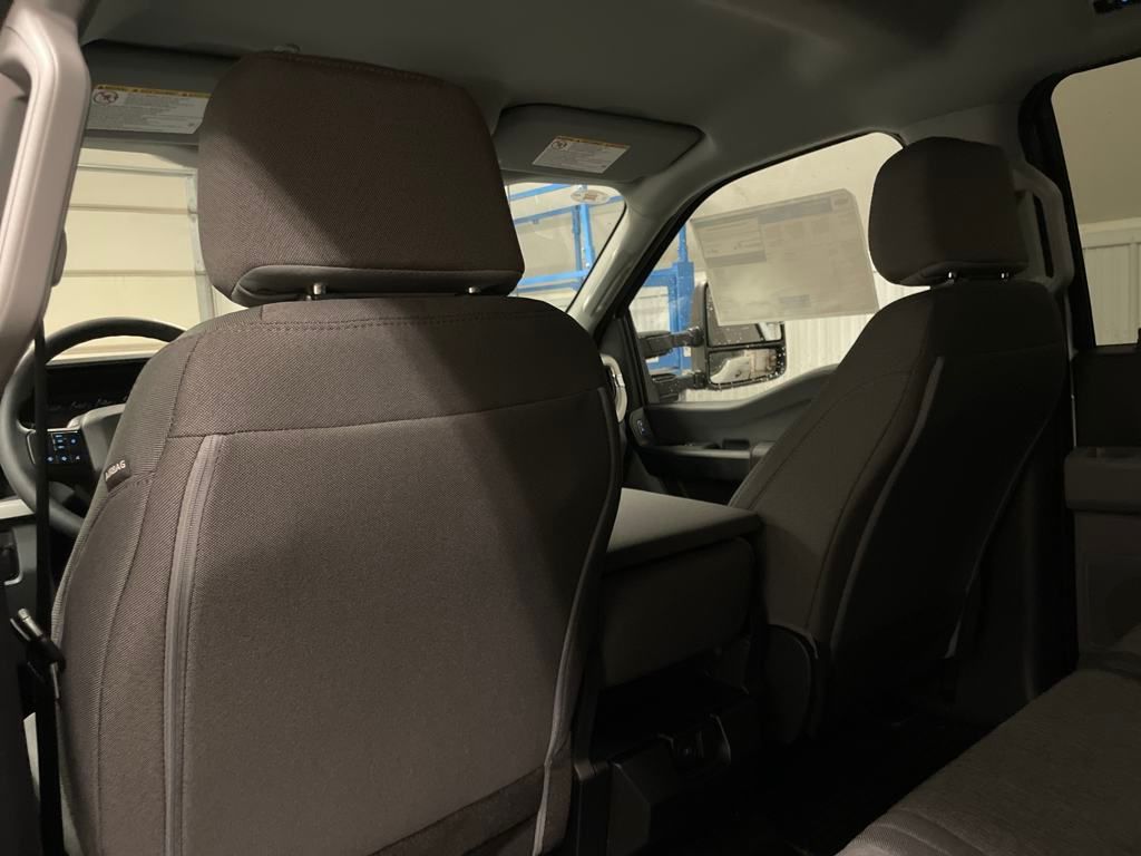 2025 Ford F-250 photo 19
