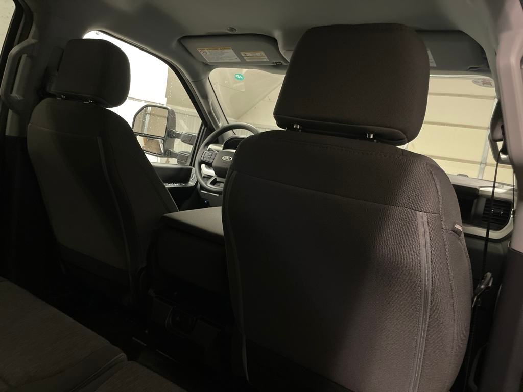 2025 Ford F-250 photo 21