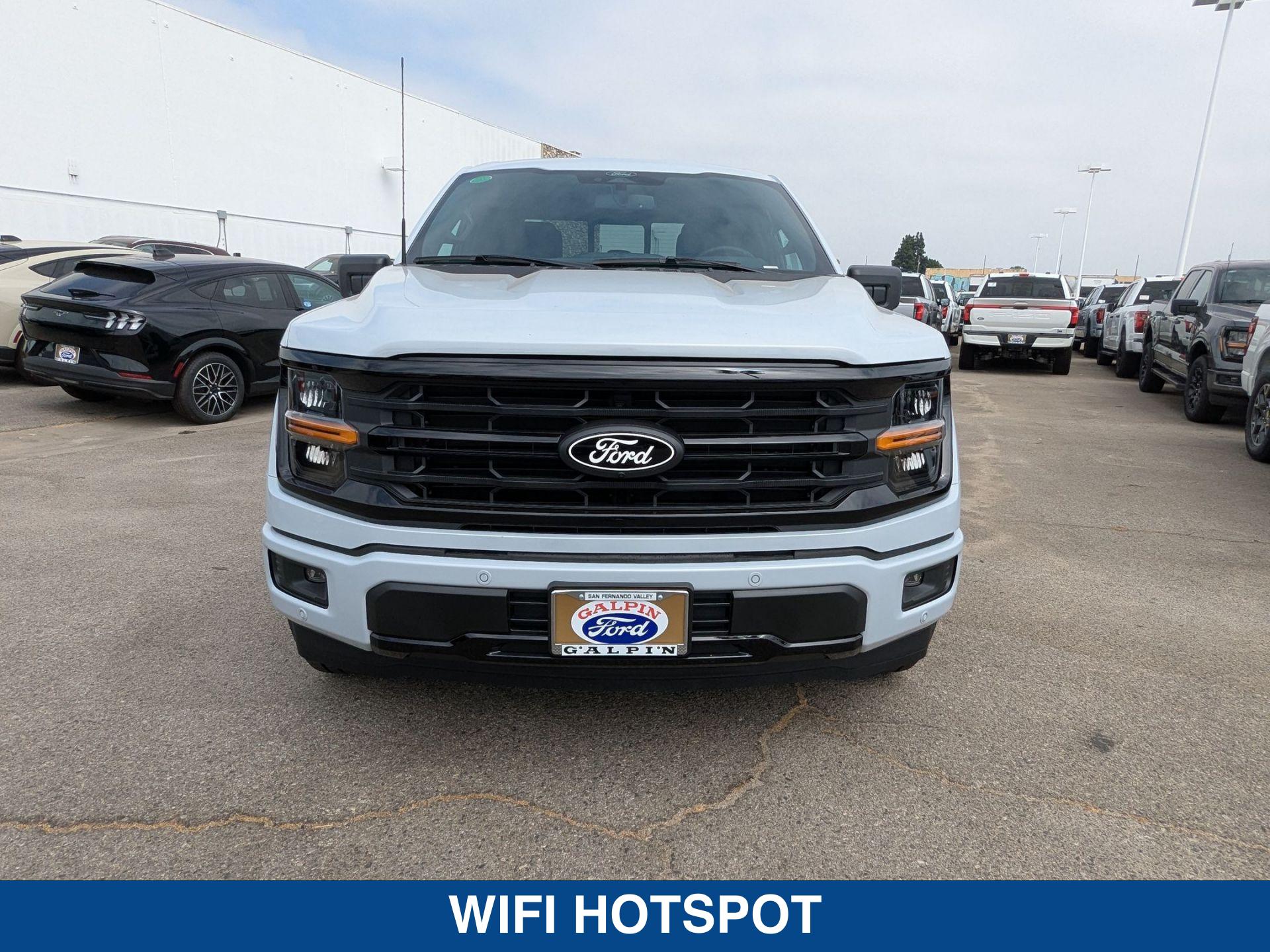 2025 Ford F-150 XLT photo 11