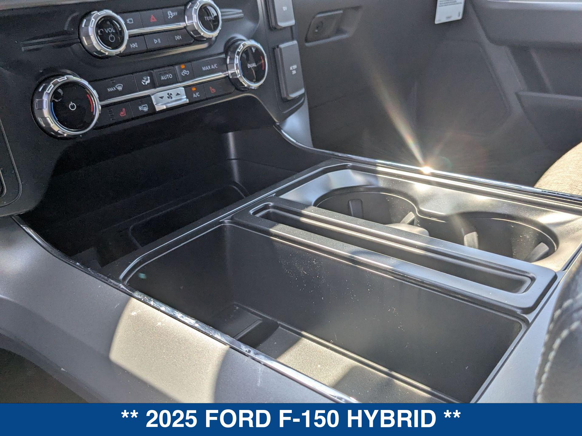 2025 Ford F-150 XLT photo 21