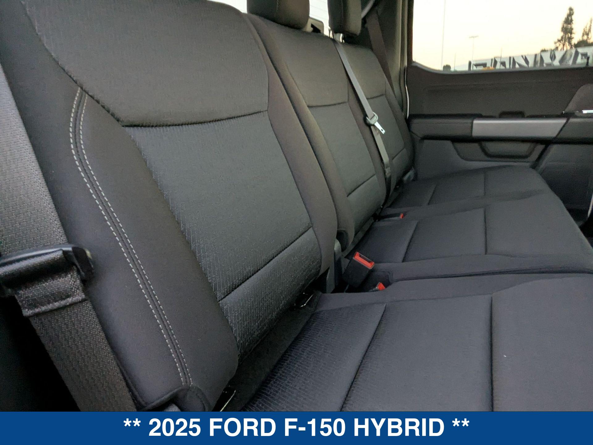 2025 Ford F-150 XLT photo 21