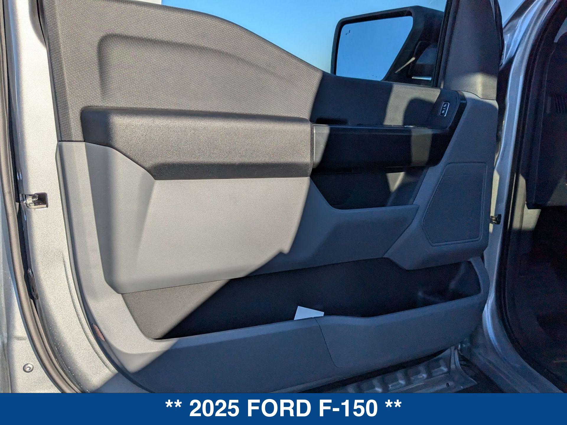 2025 Ford F-150 XL photo 13