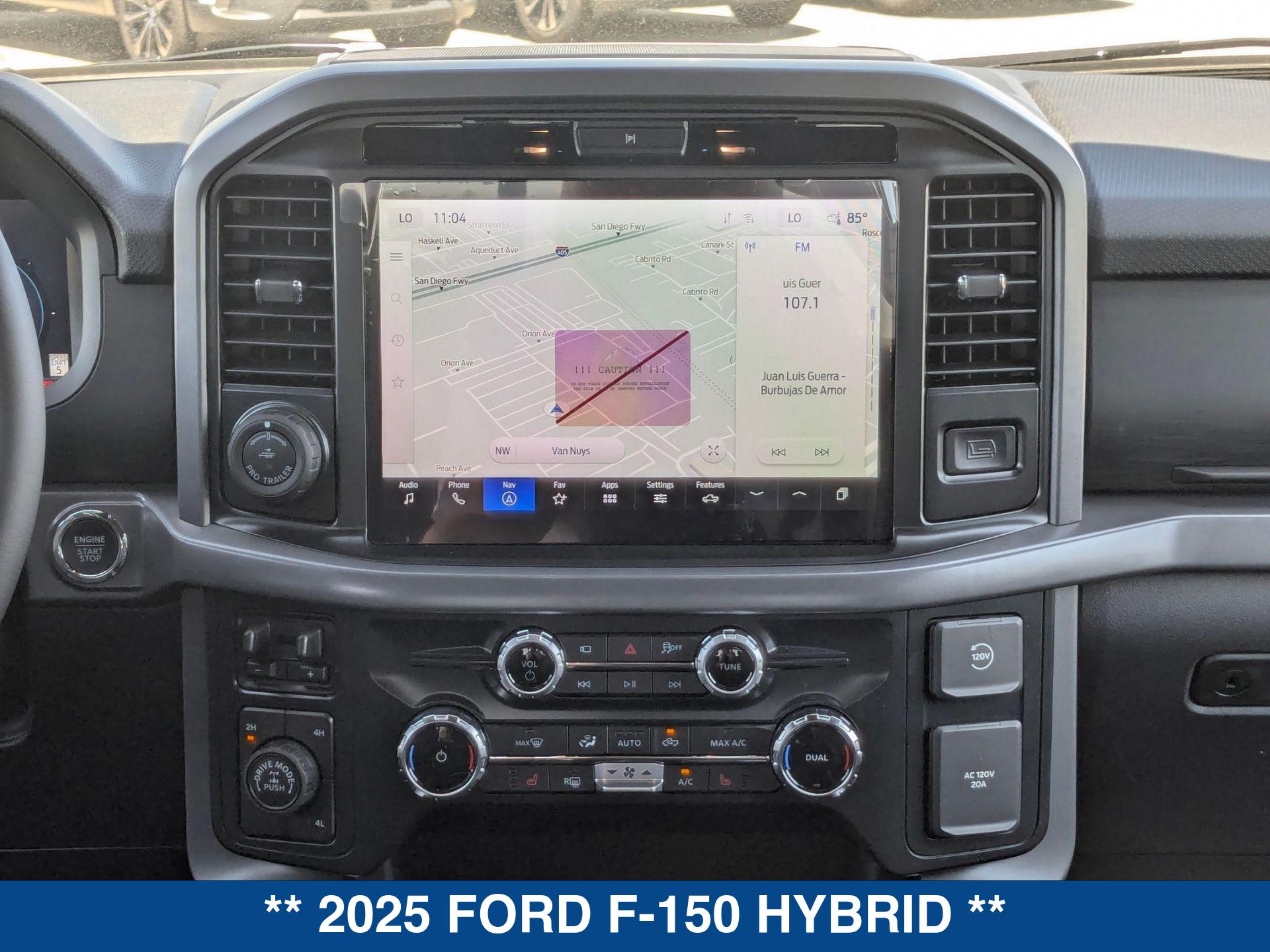 2025 Ford F-150 XLT photo 17