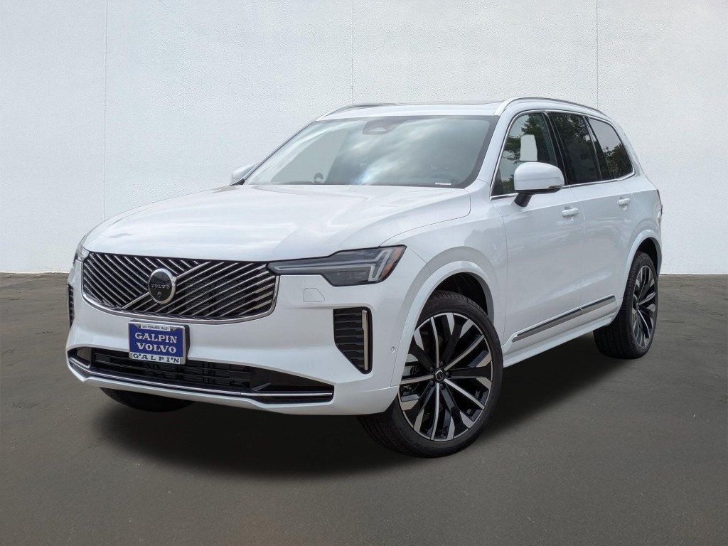 2026 Volvo XC90 B6 Plus 7-Seater