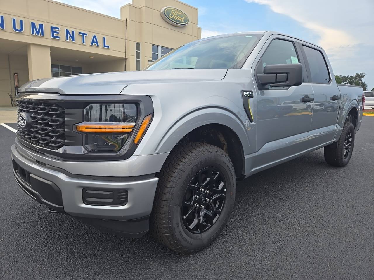2025 Ford F-150 STX's photo