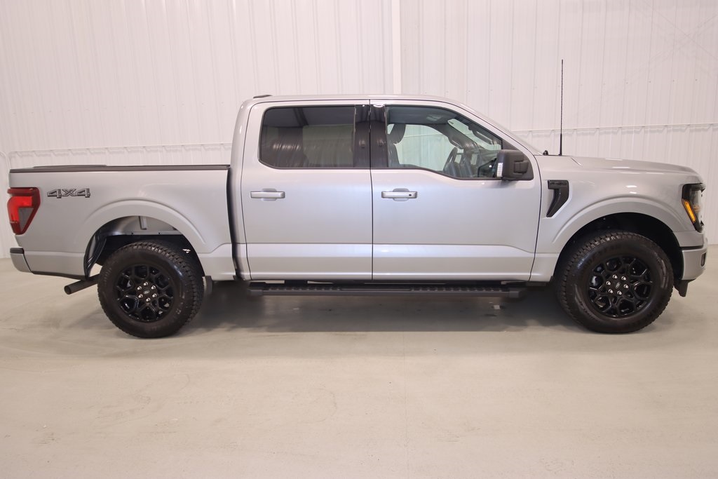 2024 Ford F-150 XLT photo 2