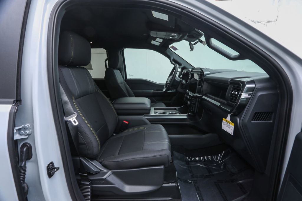 2025 Ford F-150 STX photo 14