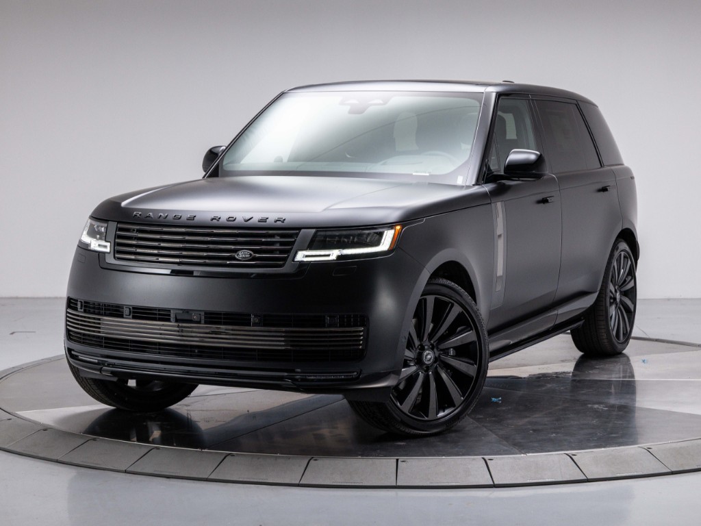 2025 Land Rover Range Rover P615 SV