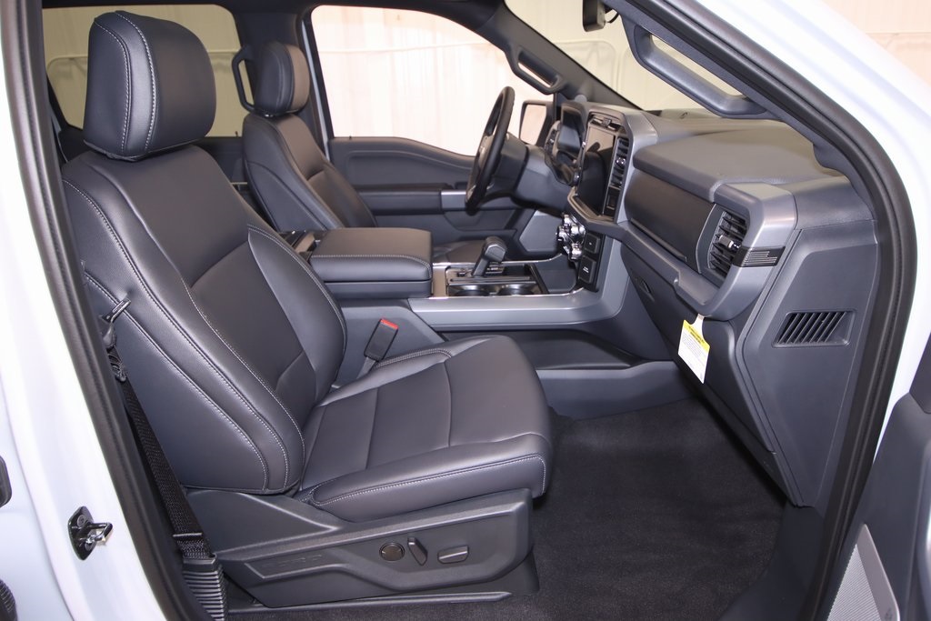 2025 Ford F-150 XLT photo 11