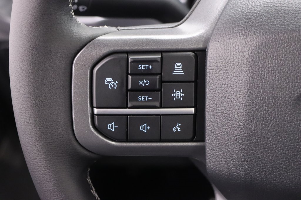 2025 Ford F-150 XLT photo 14