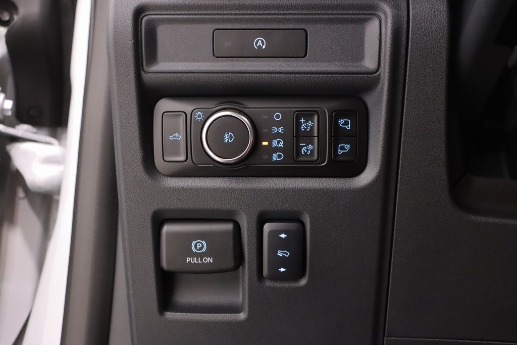 2025 Ford F-150 XLT photo 16