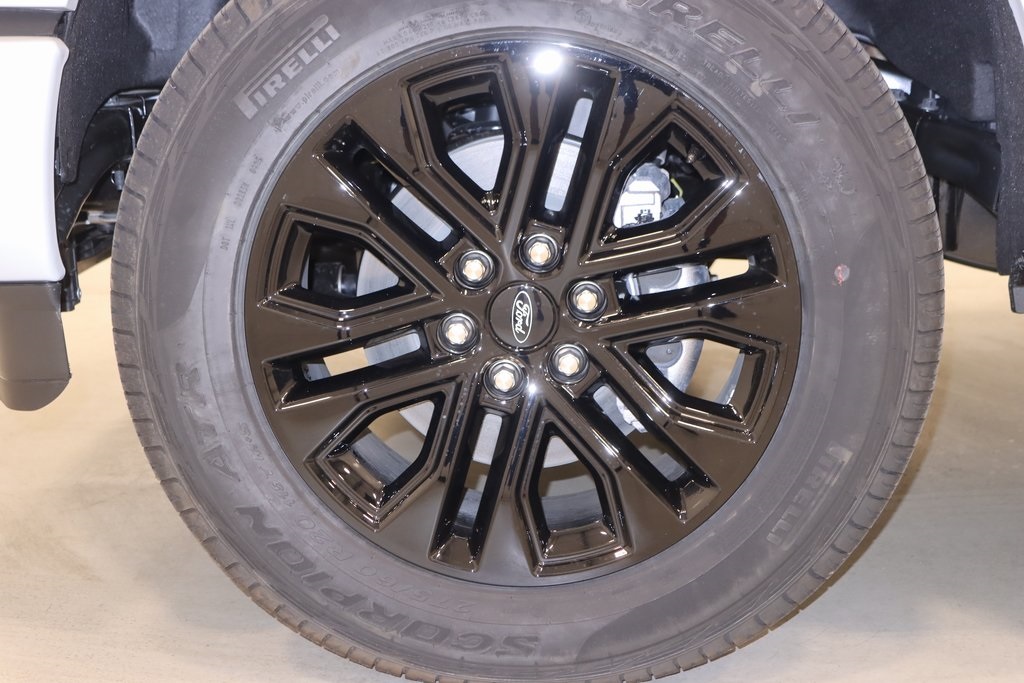 2025 Ford F-150 XLT photo 28