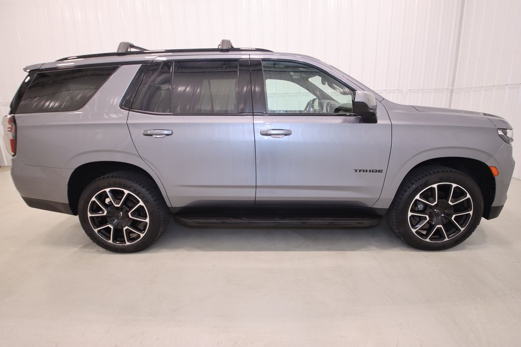 2021 Chevrolet Tahoe RST photo 2