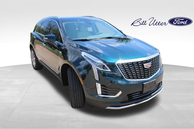 2025 Cadillac XT5 Premium Luxury photo 3