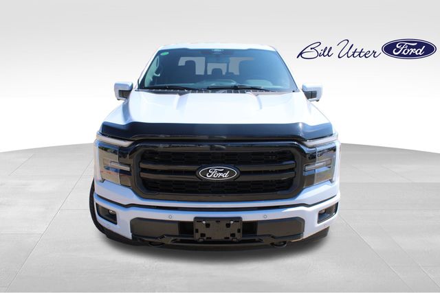 2025 Ford F-150 Lariat photo 2