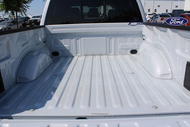 2025 Ford F-150 Lariat photo 10
