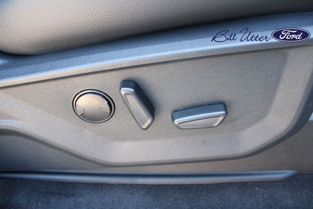 2025 Ford F-150 Lariat photo 12