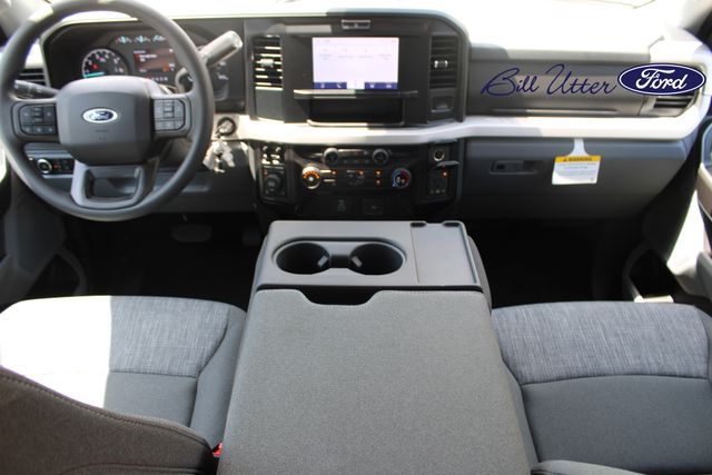 2025 Ford F-250 photo 10