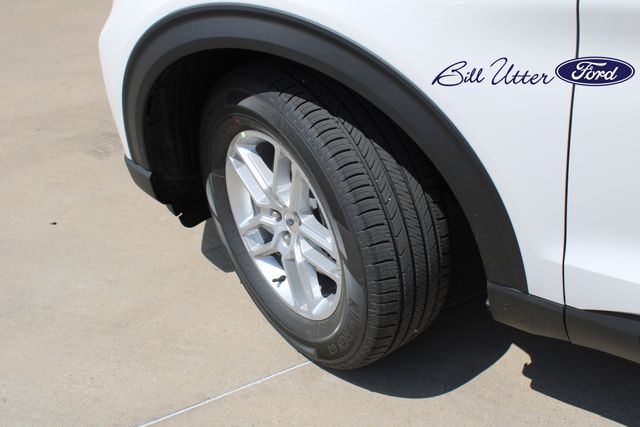 2025 Ford Explorer photo 5