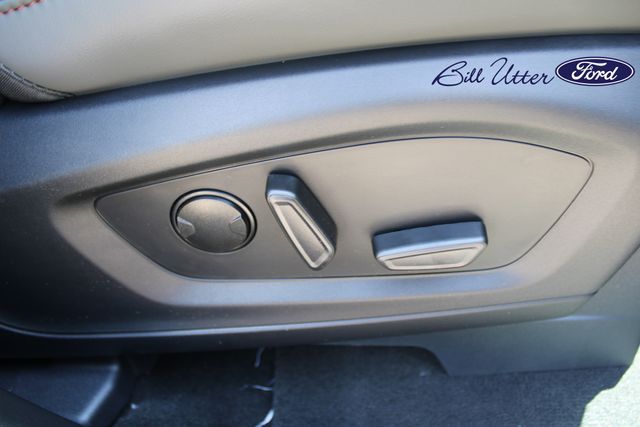 2025 Ford Explorer photo 5