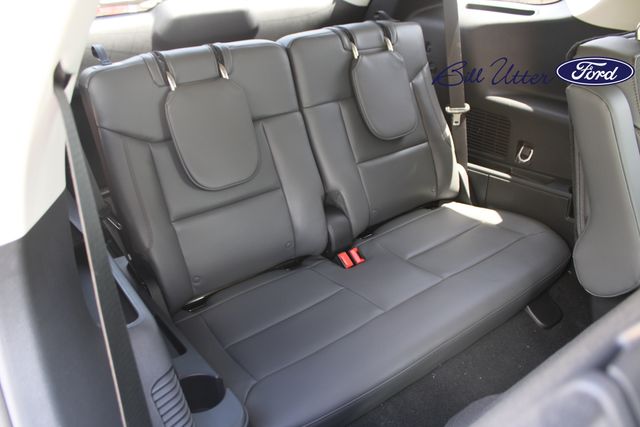2025 Ford Explorer photo 7