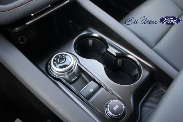 2025 Ford Explorer photo 10