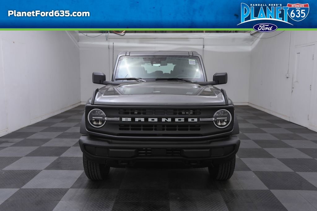 2025 Ford Bronco Base photo 2