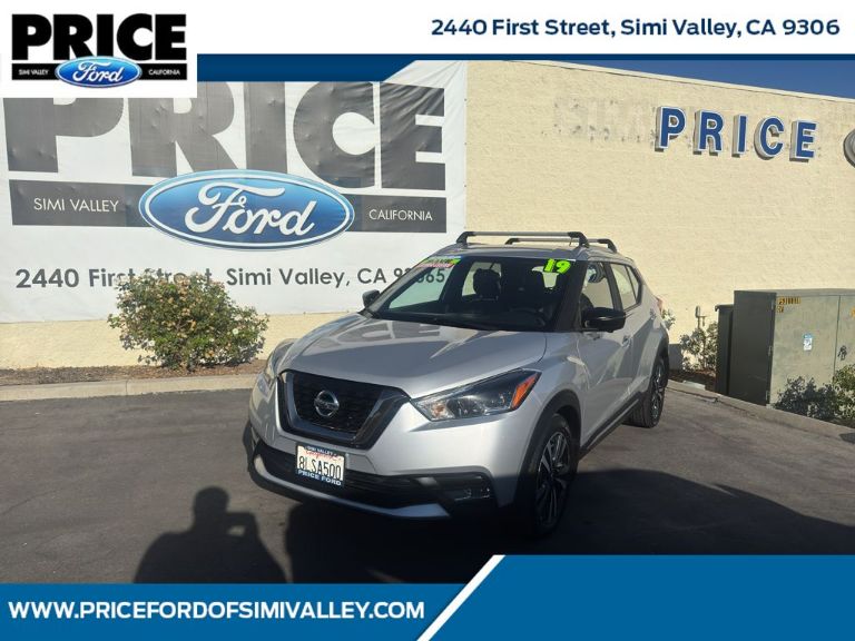 2019 Nissan Kicks SR