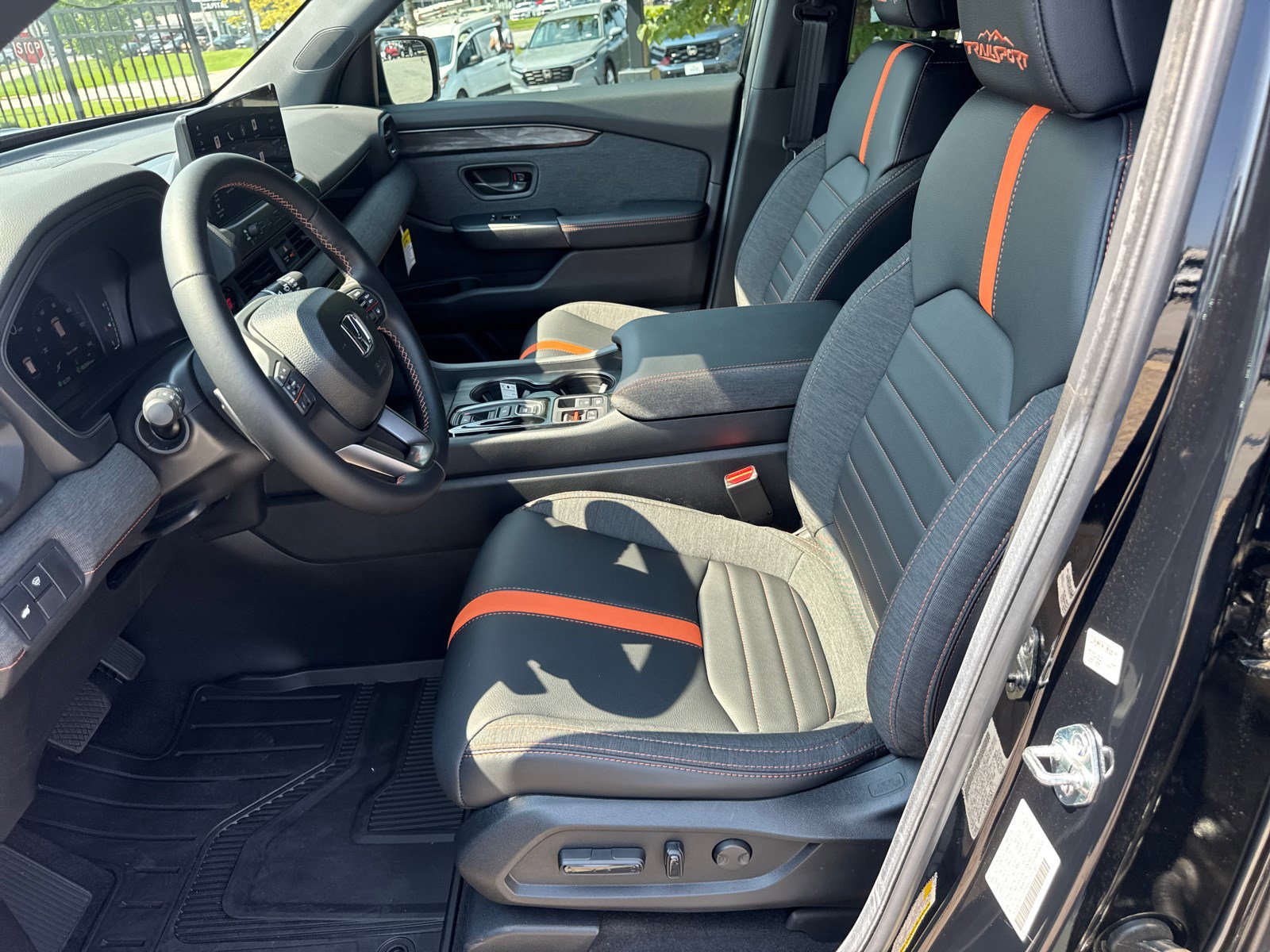 2026 Honda Passport TrailSport photo 9