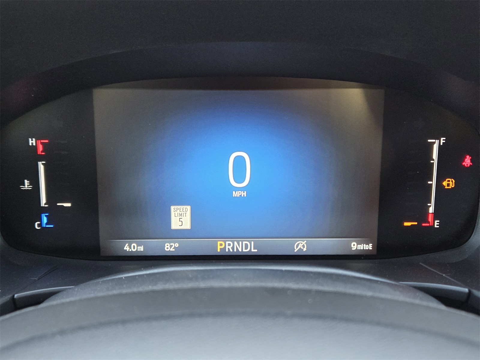2025 Ford Escape ST-Line photo 8