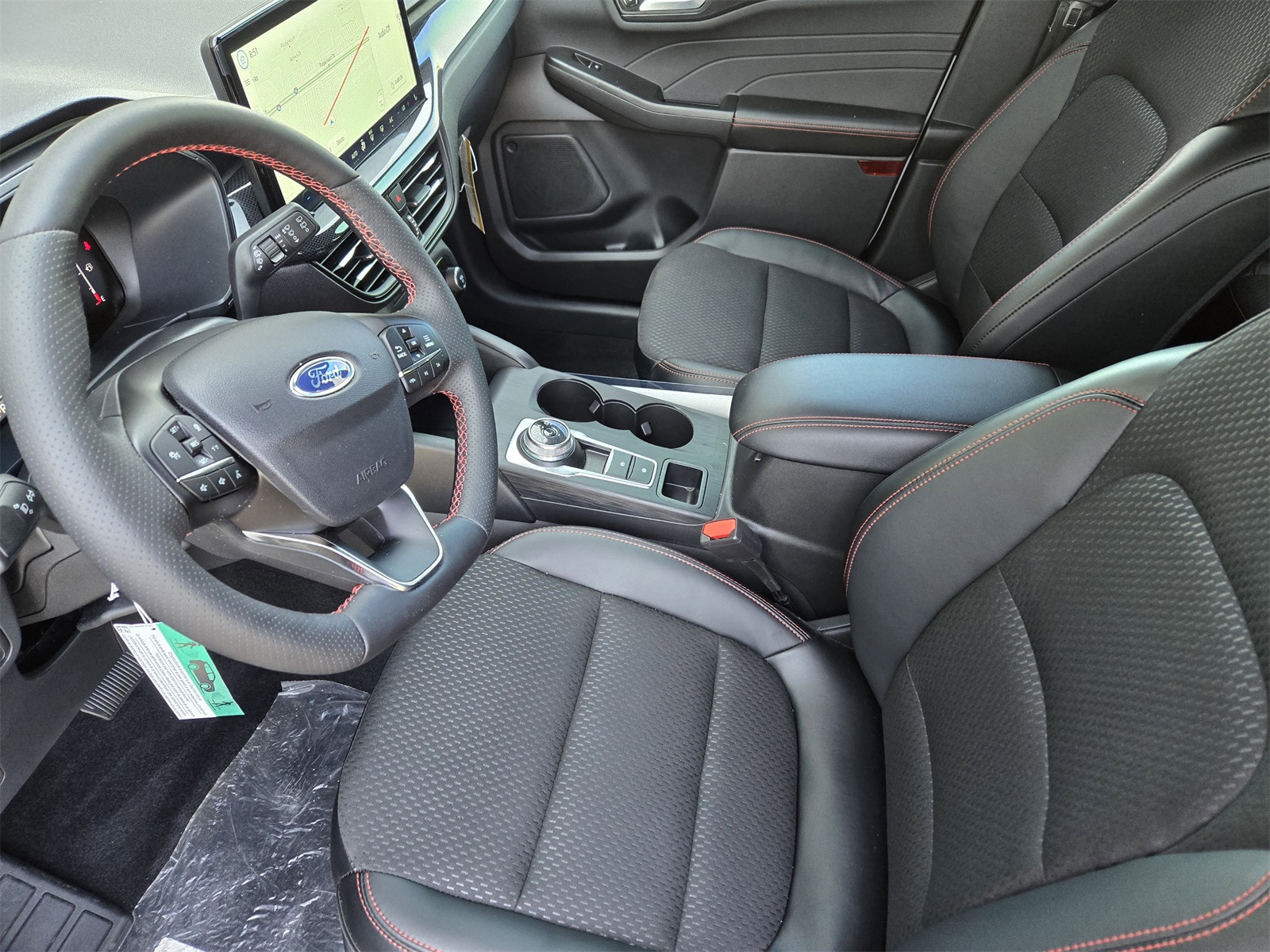 2025 Ford Escape ST-Line photo 7
