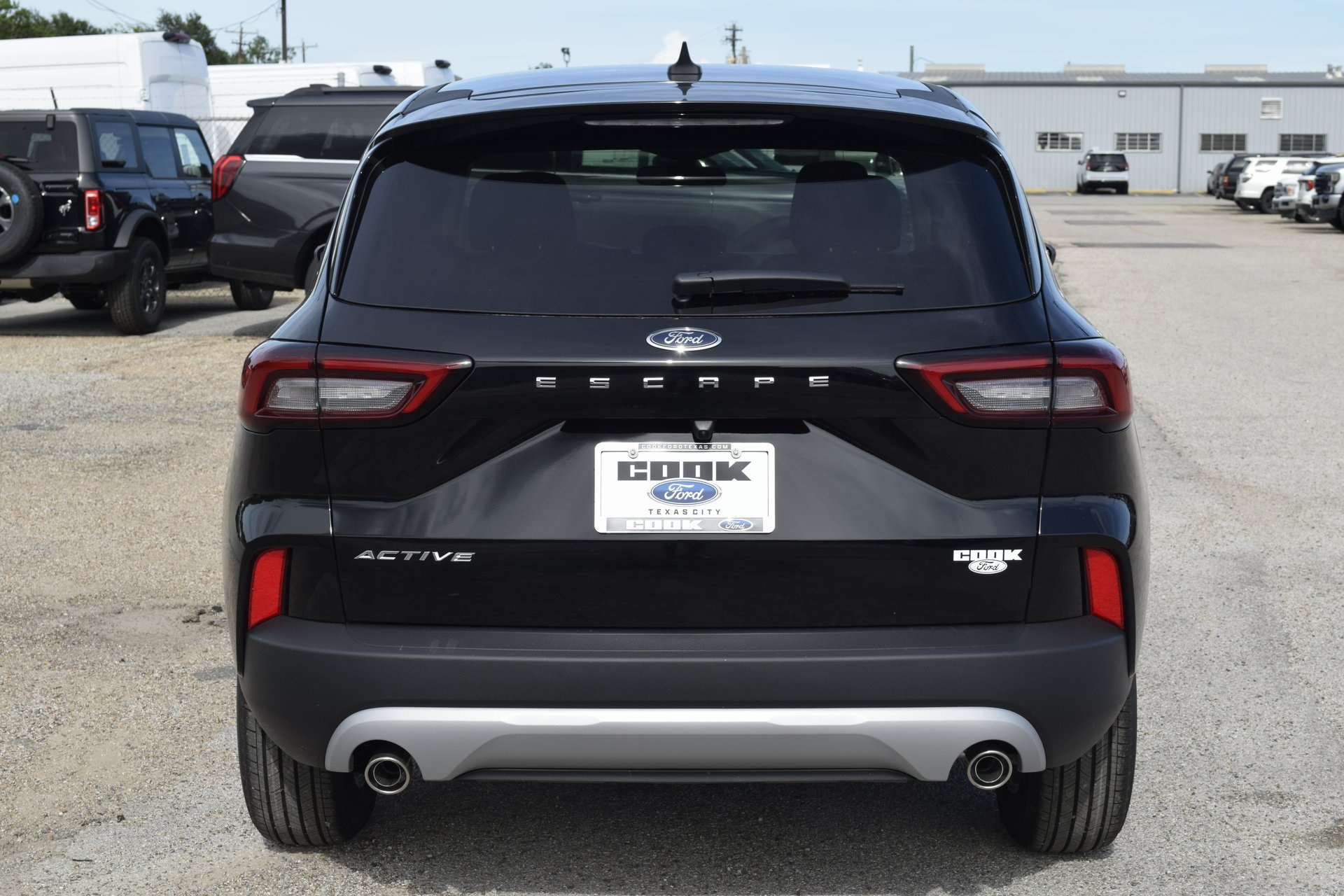2025 Ford Escape Active photo 2