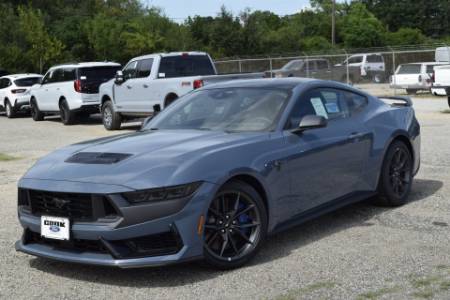 2025 Ford Mustang Dark Horse