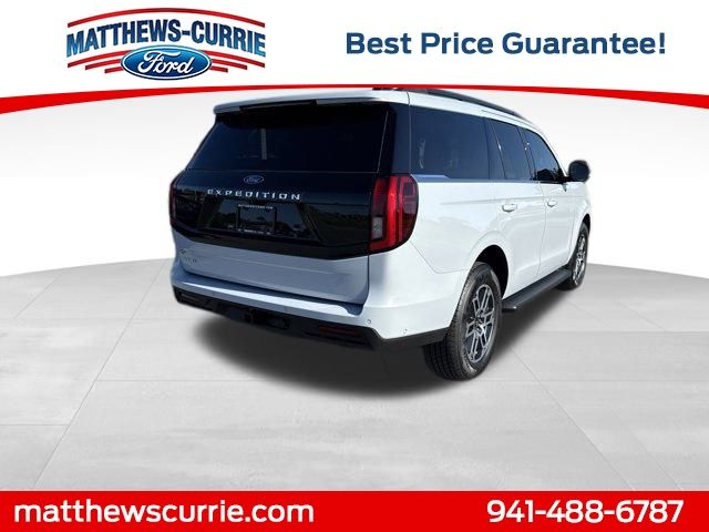 2025 Ford Expedition photo 2