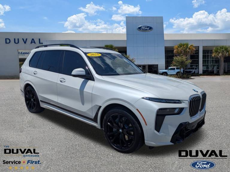 2025 BMW X7 xDrive40i