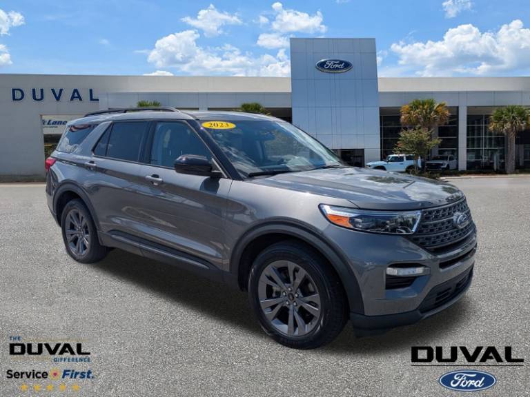 2023 Ford Explorer XLT