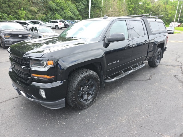 2018 Chevrolet Silverado 1500 LT photo 3