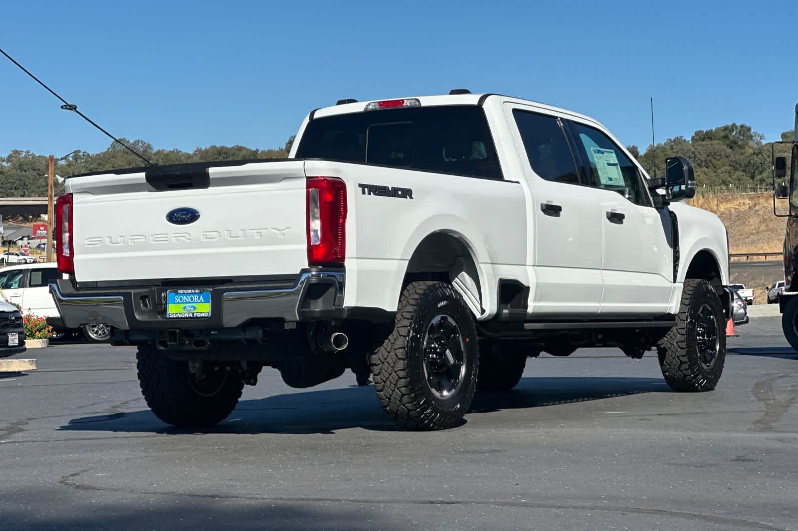 2025 Ford F-250 XLT photo 3