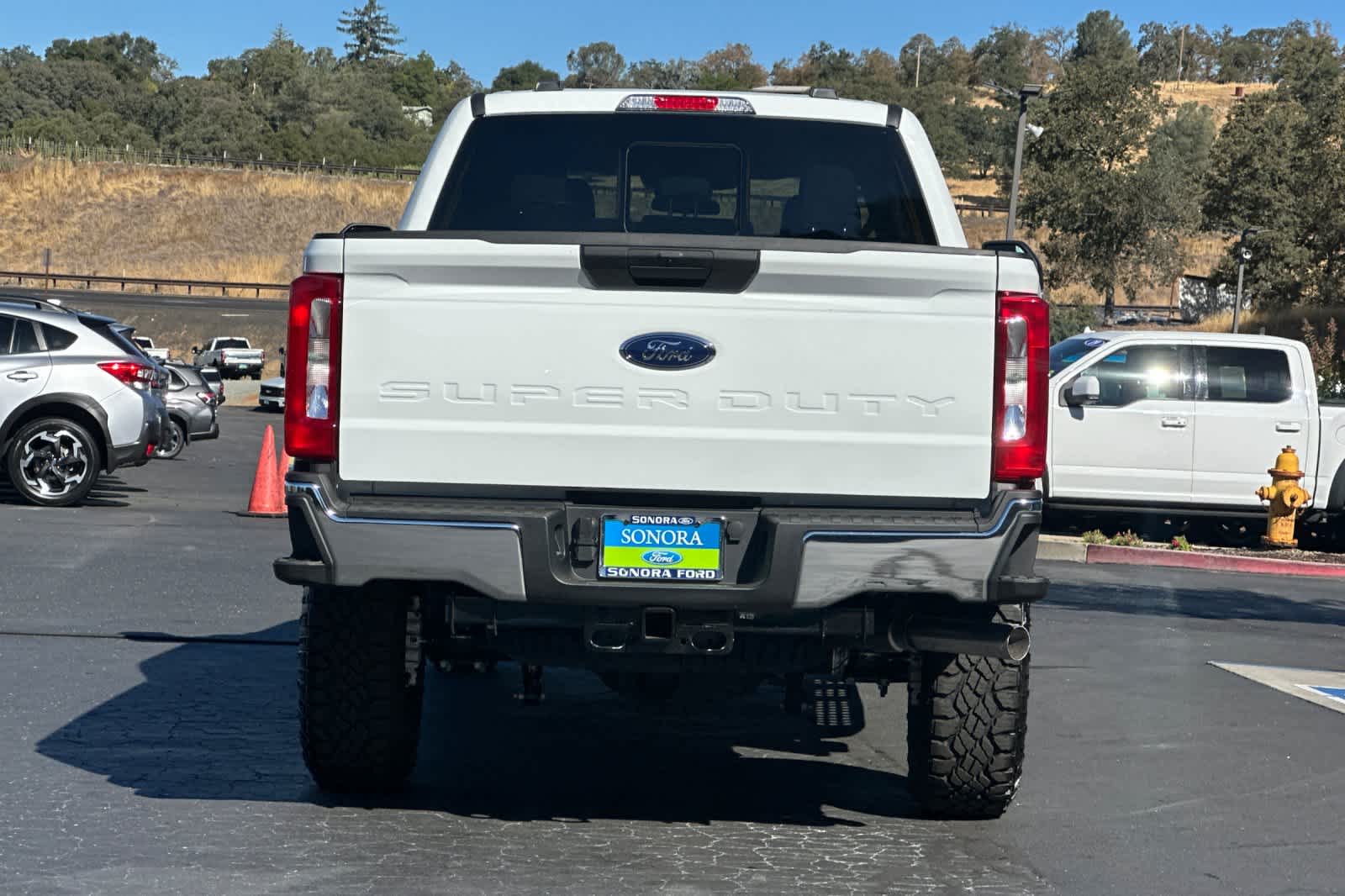 2025 Ford F-250 XLT photo 4