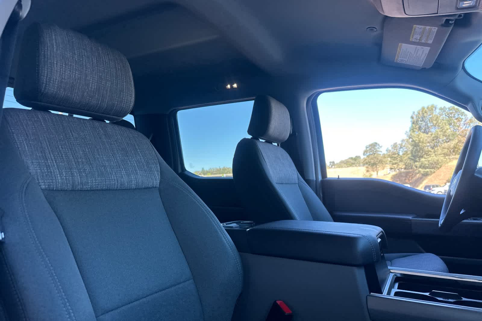 2025 Ford F-250 XLT photo 12