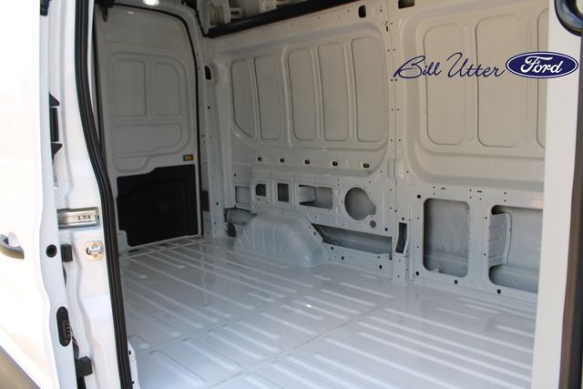 2025 Ford Transit photo 4