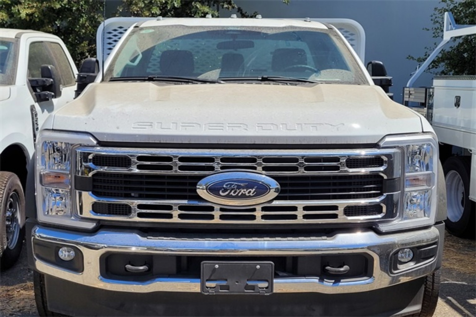 2024 Ford F-550 Super Duty Chassis Cab XL's photo