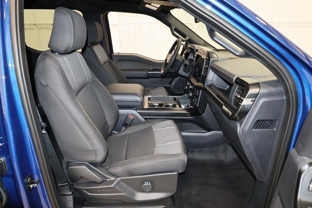 2025 Ford F-150 STX photo 13