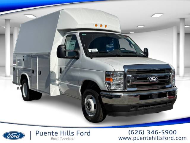 2026 Ford E-Series Cutaway BASE
