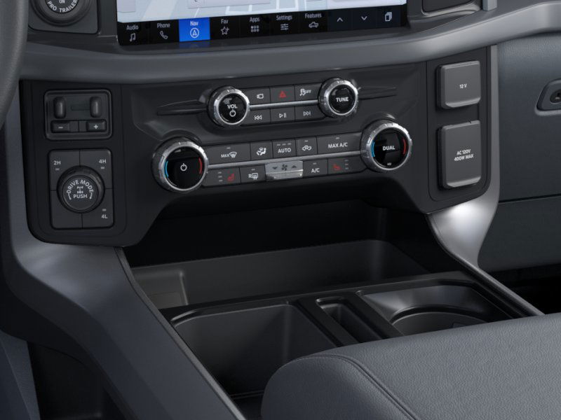 2025 Ford F-150 XLT photo 2