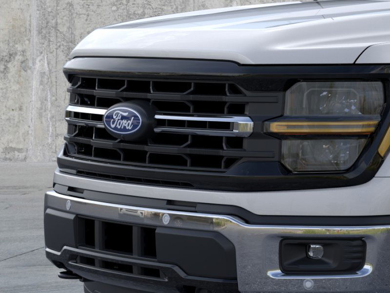 2025 Ford F-150 XLT photo 4