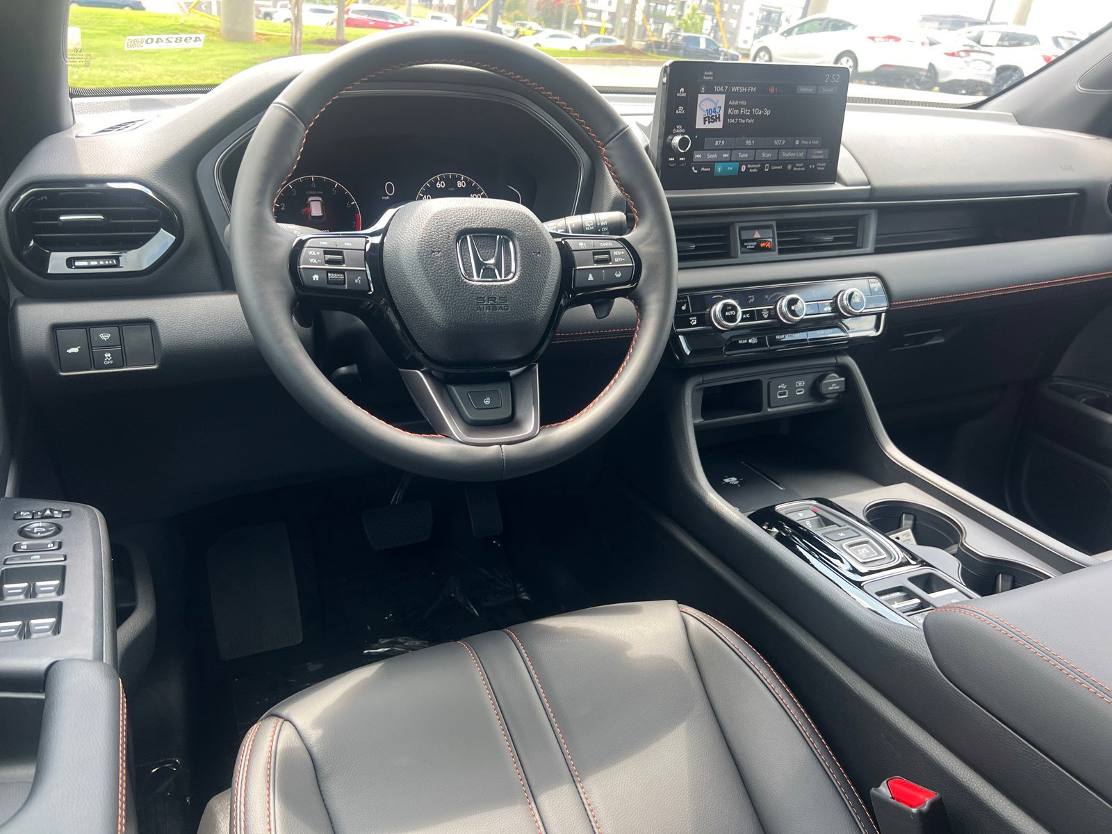 2025 Honda Pilot TrailSport photo 13