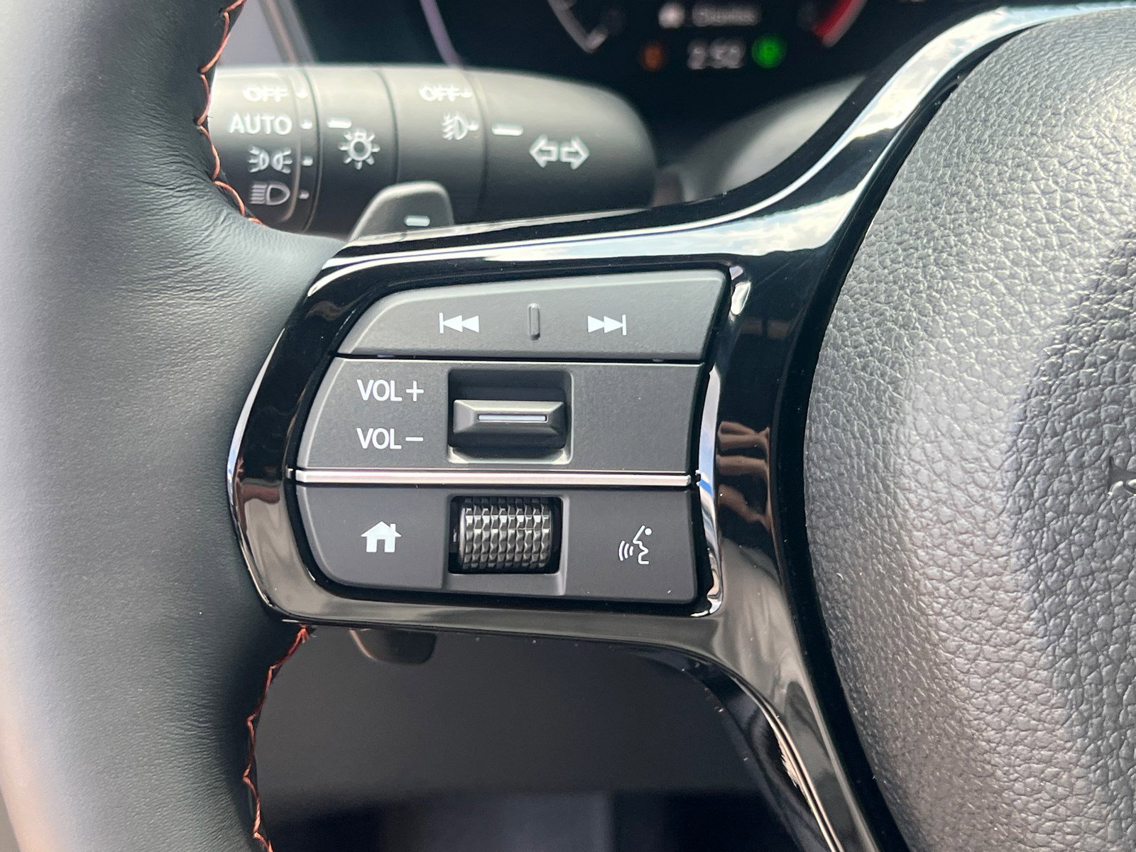 2025 Honda Pilot TrailSport photo 16