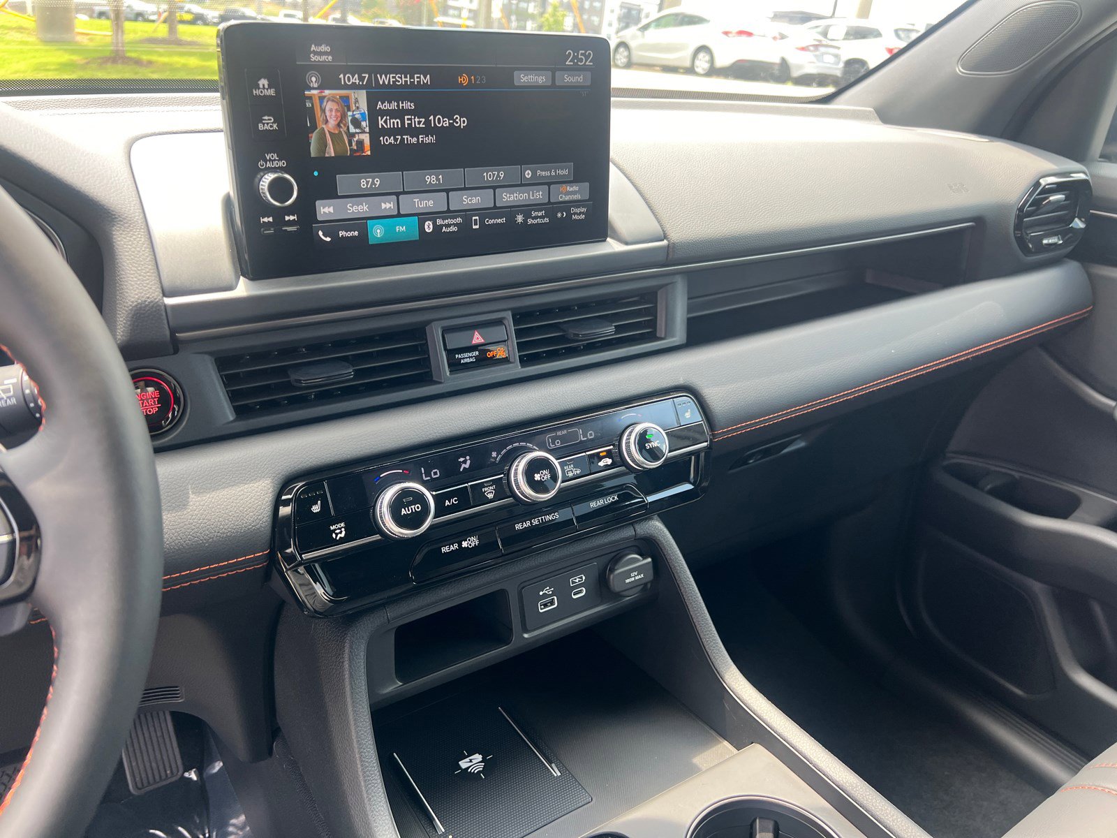 2025 Honda Pilot TrailSport photo 19