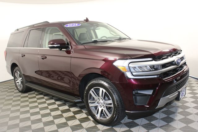Used 2024 Ford Expedition XLT with VIN 1FMJK1J84REA73120 for sale in Kansas City